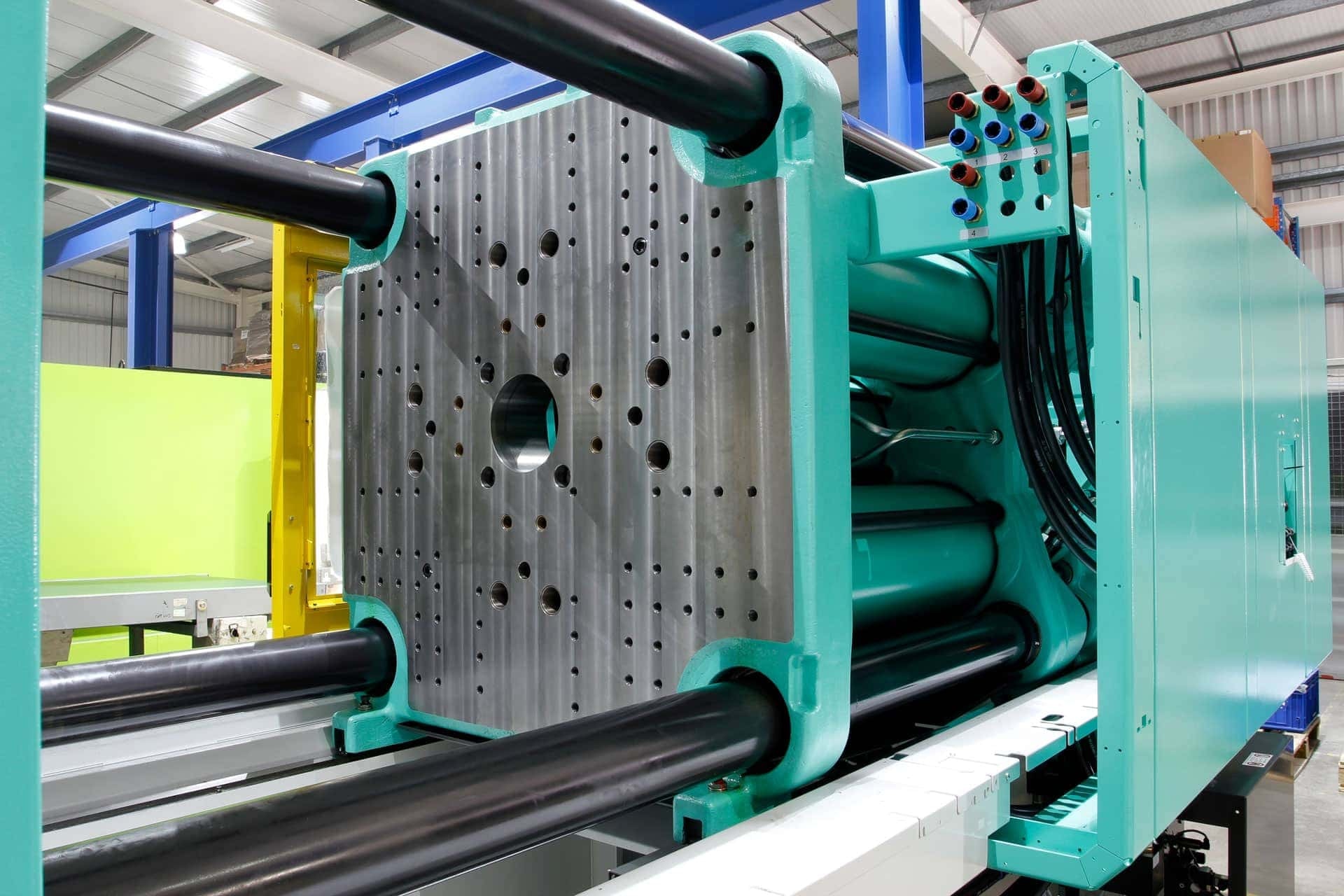 Maxnext GmbH: Ihre Adresse für hochwertigen Spritzguss und professionelle Werkzeugbau-Dienstleistungen