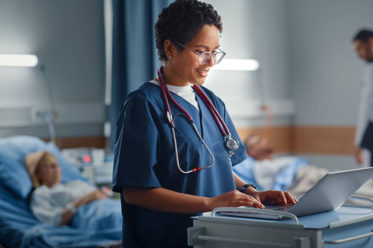 Der Einsatz von Influencern im Pflegemarketing: Ein neuer Trend im Gesundheitswesen