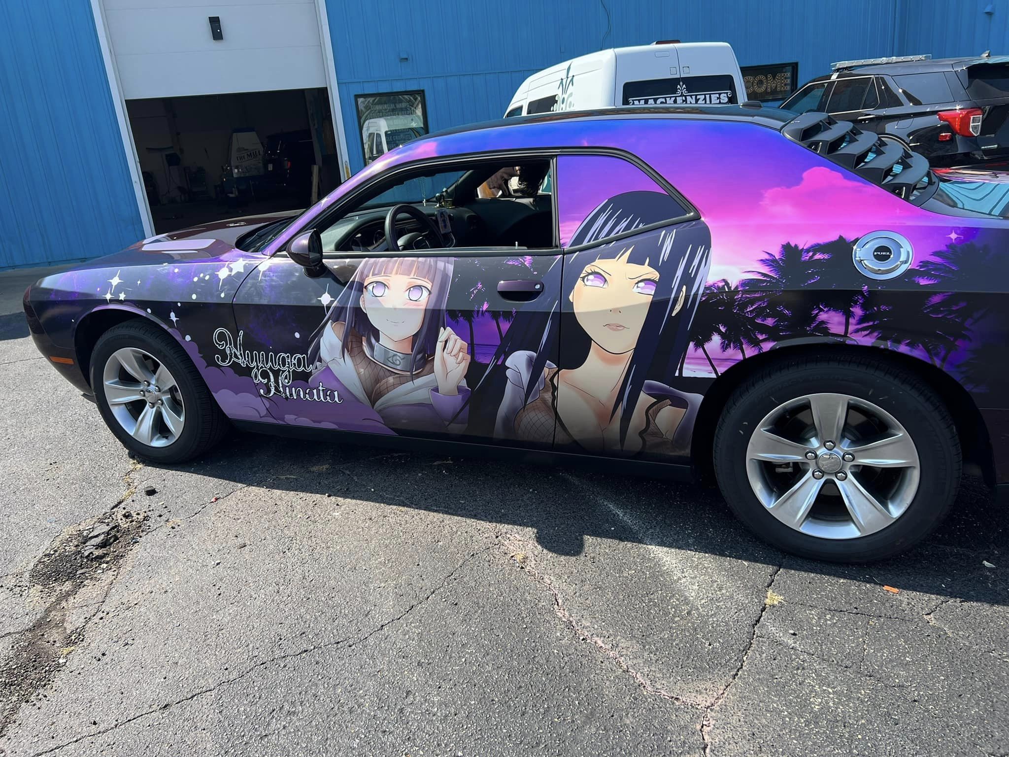 Challenger personalisieren – 10KWRAPS macht dein Auto einzigartig